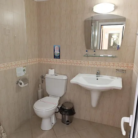 호텔 семеен бриз