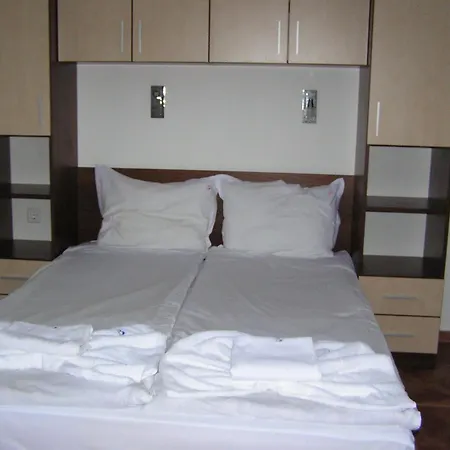 семеен бриз