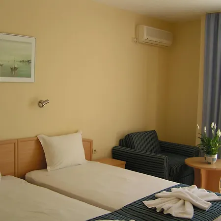 семеен бриз 3* ソゾポル