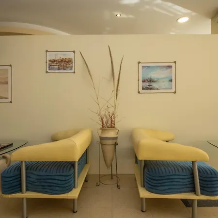 семеен бриз Hotel