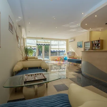 семеен бриз 3* ソゾポル