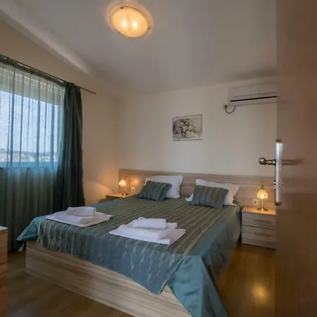 семеен бриз Otel