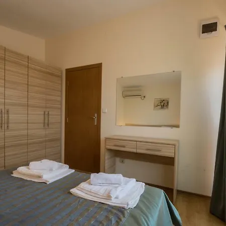 семеен бриз 3*