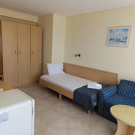 Отель семеен бриз