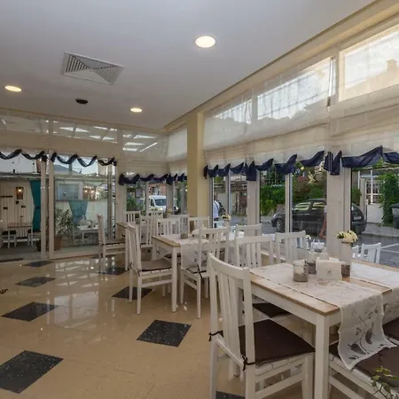 семеен бриз