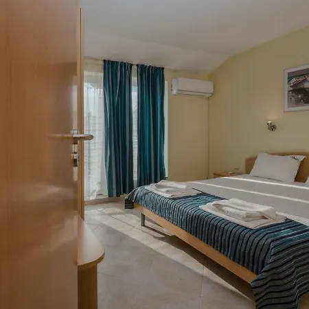 Hotell семеен бриз Sozopol
